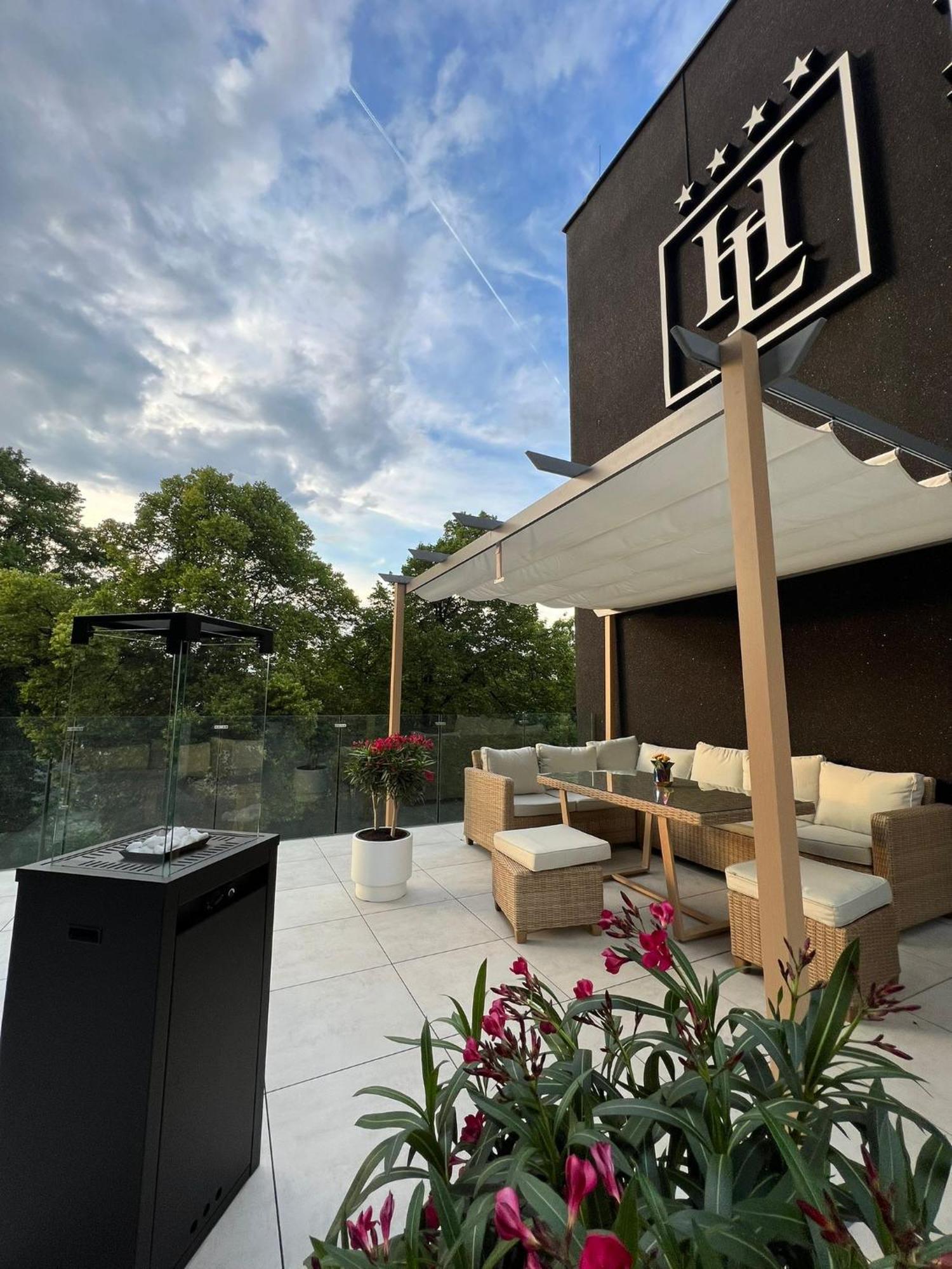 Hotel Lantier Wellness & Spa Bytom Bagian luar foto