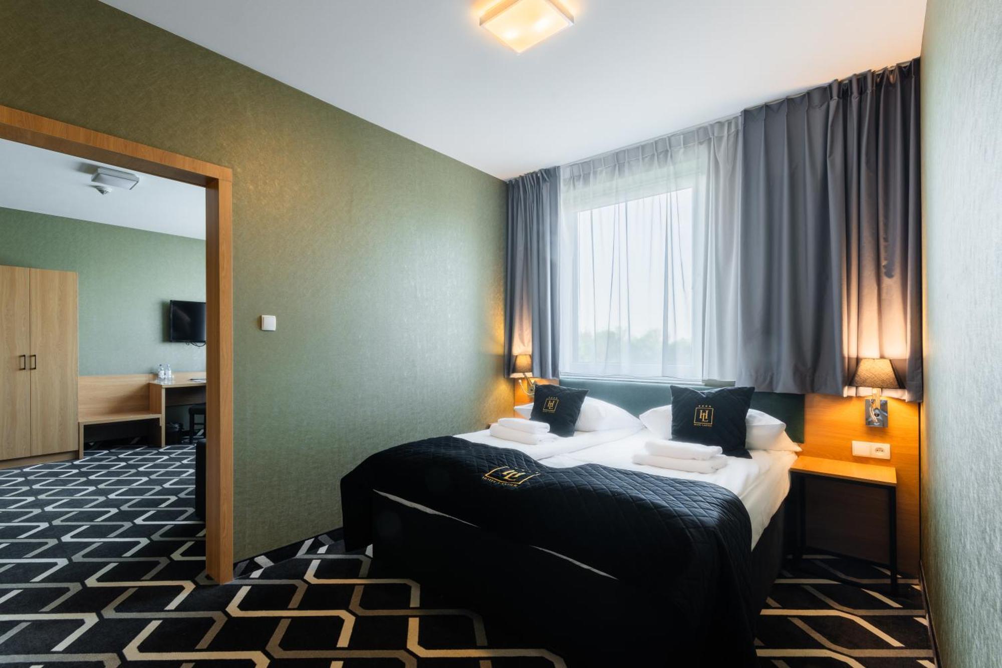 Hotel Lantier Wellness & Spa Bytom Bagian luar foto