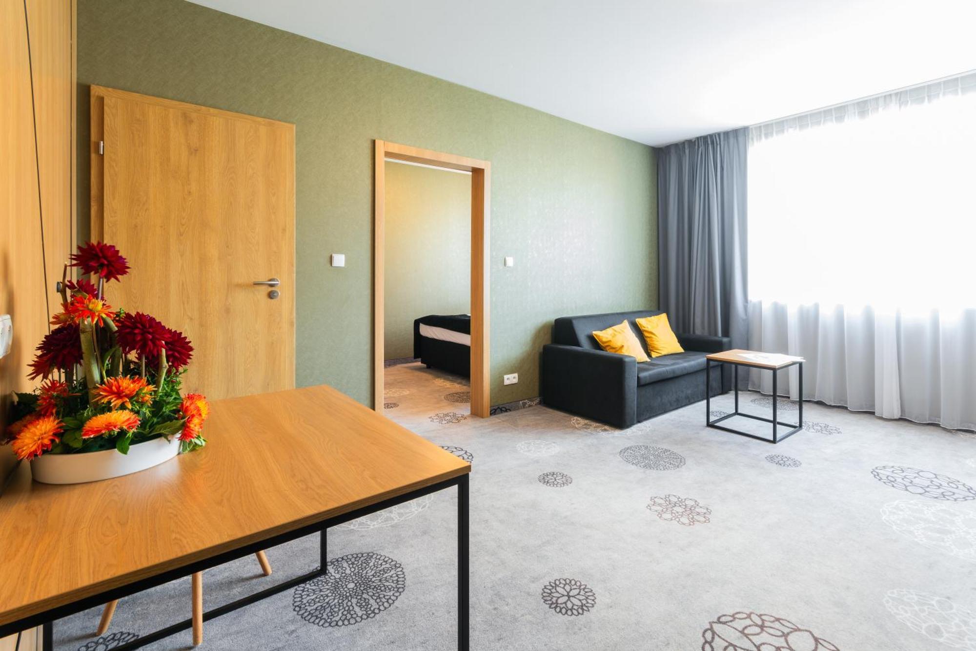 Hotel Lantier Wellness & Spa Bytom Bagian luar foto
