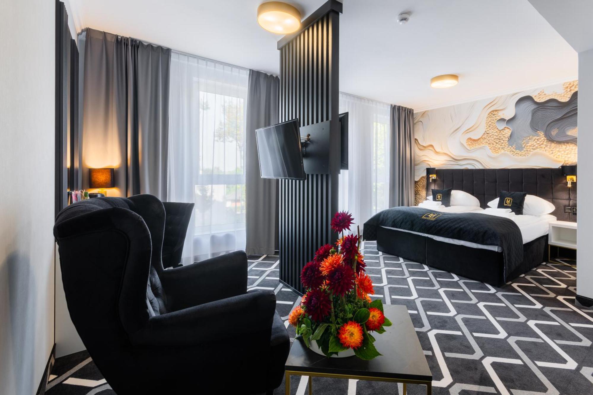 Hotel Lantier Wellness & Spa Bytom Bagian luar foto